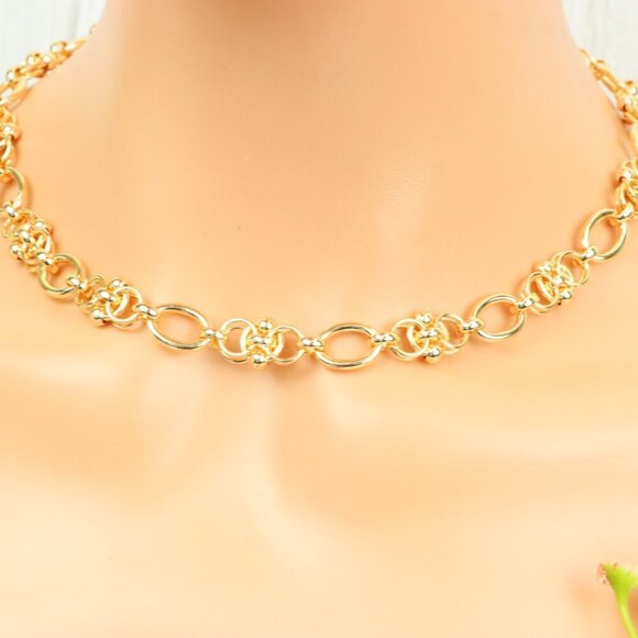 "Minimalist & Elegant Necklace Chain – Perfect for Women & Girls | UNVRC1618 - Picture 3 of 10